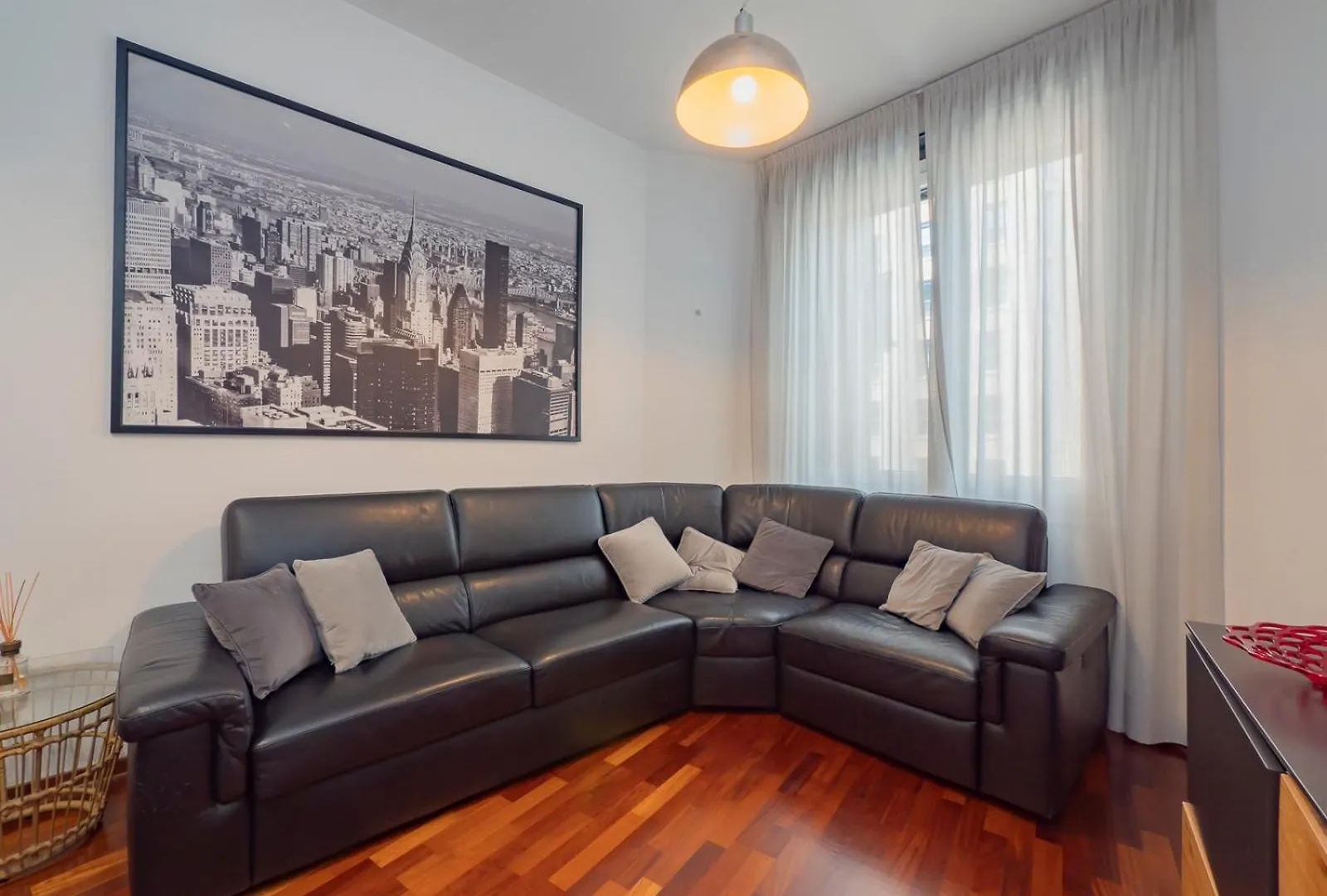 Youhosty - Elegant Duomo Apartment Milano